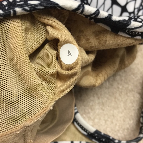 Lululemon Power Y tank in black and white lace ❤️ - Picture 2 of 3